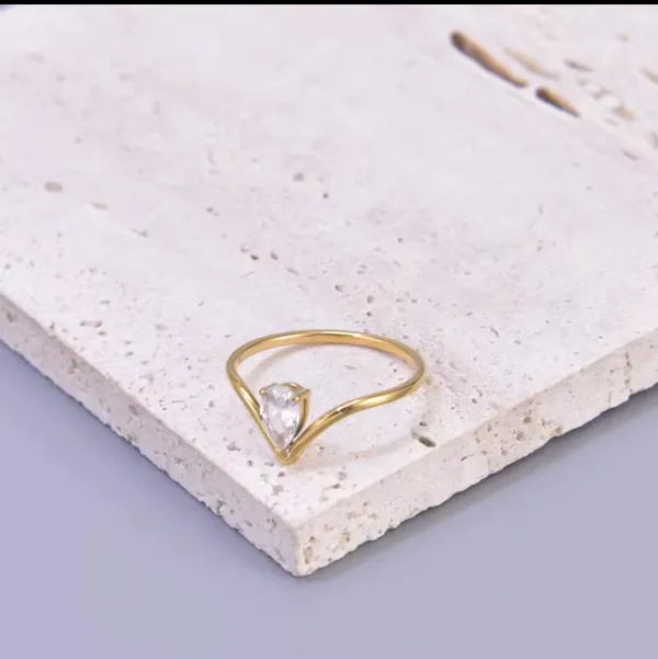 Golden_Stainless_Steel_And_Hypoallergenic_Coating_Ring_For_Women